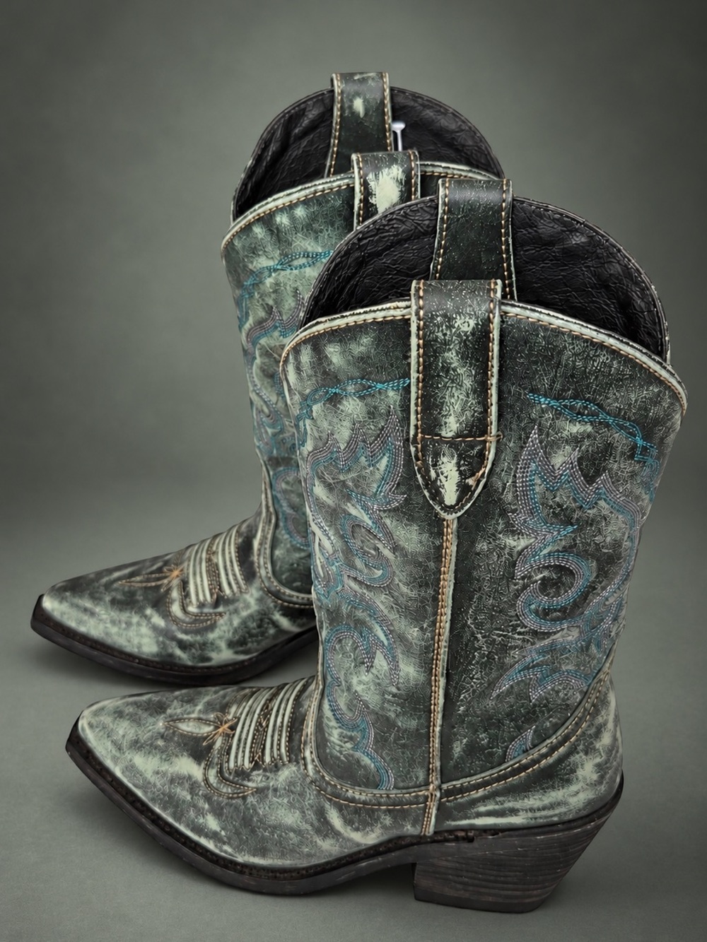 Liberty Black Sienna Turquesa Distressed Western Boots Size 7B BNWT and BOX
